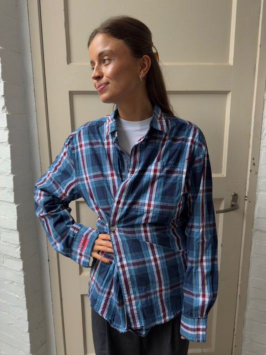 SHIRT - CHECK RED LOGO