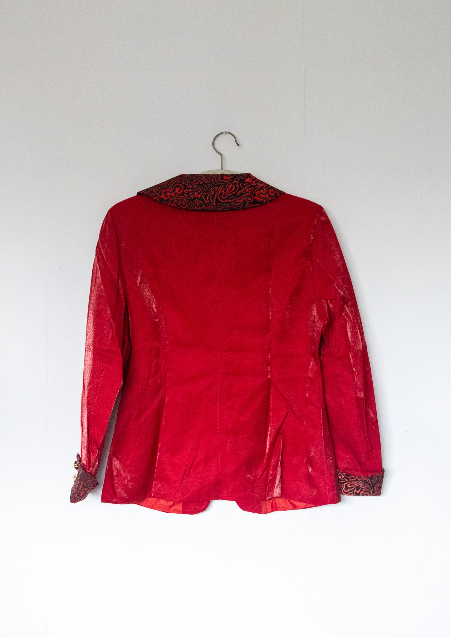 UNIQUE TOP - red black