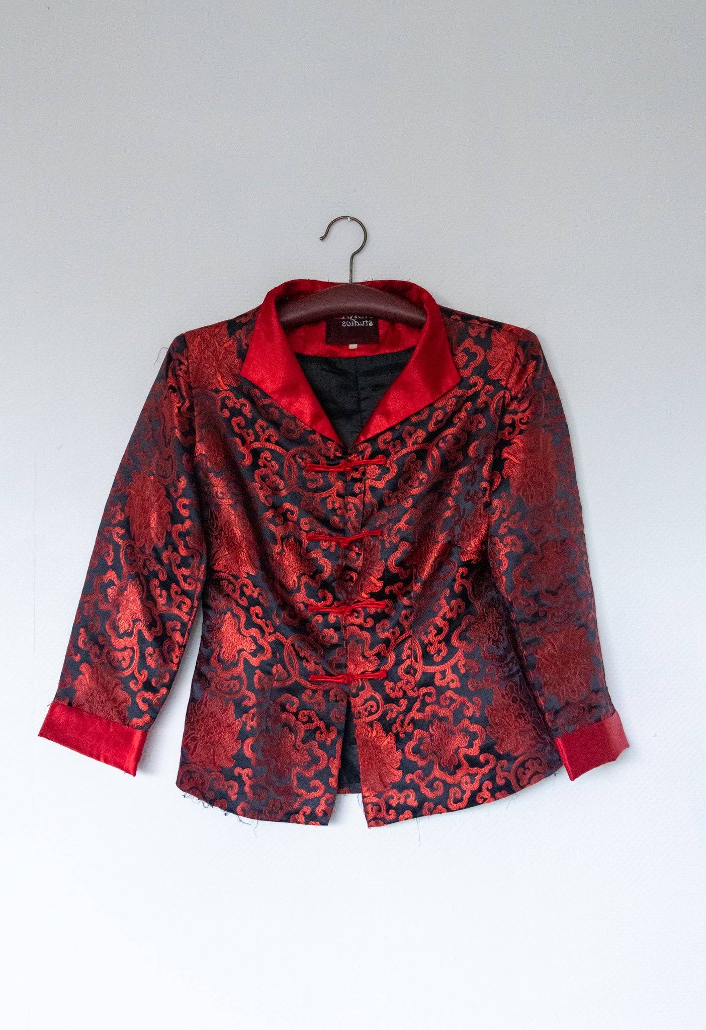 UNIQUE TOP - black red