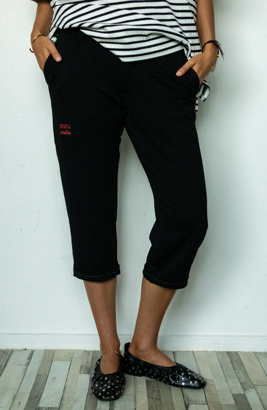 PANTS - black capri